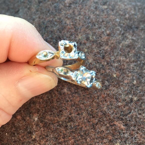 Vintage Engagement Rings - Picture 4 of 4